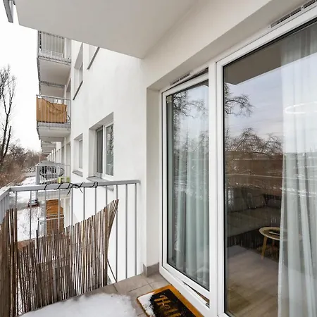 Appartement Metro Mlynow Vibrant By Bookinghost *