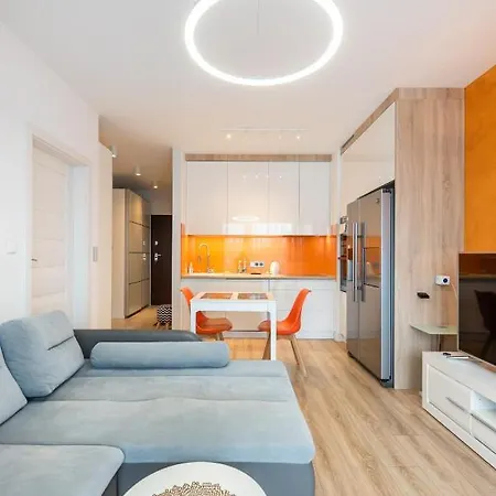 Appartement Metro Mlynow Vibrant By Bookinghost *