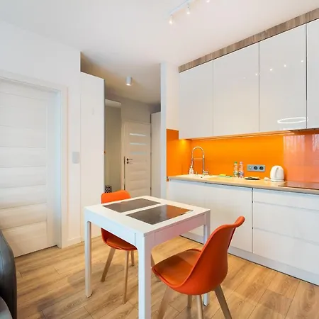 Metro Mlynow Vibrant By Bookinghost *