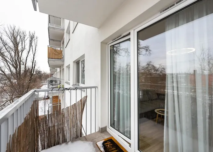 Lejlighed Metro Mlynow Vibrant By Bookinghost *