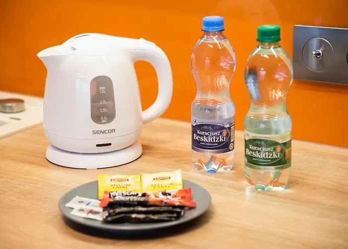 Metro Mlynow Vibrant By Bookinghost Warszawa