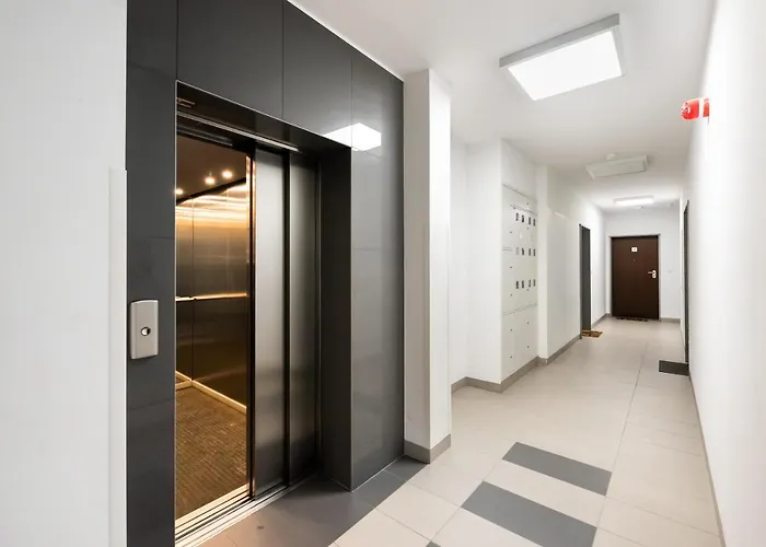 Metro Mlynow Vibrant By Bookinghost Lejlighed *