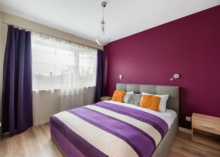 Lejlighed Metro Mlynow Vibrant By Bookinghost *