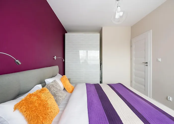 Lejlighed Metro Mlynow Vibrant By Bookinghost